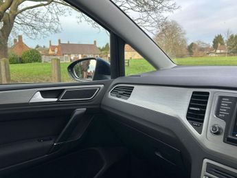 VOLKSWAGEN GOLF SV 1.4 TSI BlueMotion Tech SE MPV 5dr Petrol DSG Euro 6 (s/s) (125 