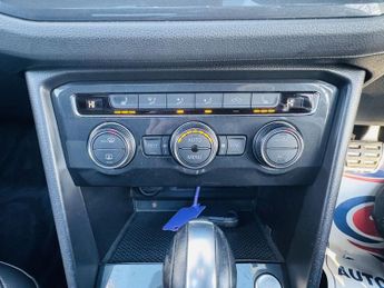 VOLKSWAGEN TIGUAN 2.0 TDI R-Line Tech SUV 5dr Diesel DSG Euro 6 (s/s) (150 ps)