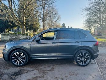 VOLKSWAGEN TIGUAN 2.0 TDI R-Line Tech SUV 5dr Diesel DSG Euro 6 (s/s) (150 ps)