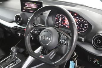 AUDI Q2 1.6 TDI 30 S line SUV 5dr Diesel S Tronic Euro 6 (s/s) (116 ps)