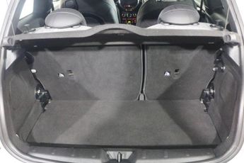 MINI Electric Hatch Cooper SE 32.6kWh Level 2 Hatchback 3dr Electric Auto (184 ps)