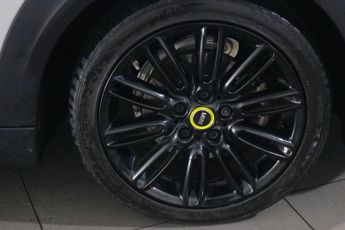 MINI Electric Hatch Cooper SE 32.6kWh Level 2 Hatchback 3dr Electric Auto (184 ps)