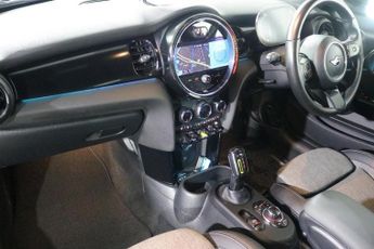MINI Electric Hatch Cooper SE 32.6kWh Level 2 Hatchback 3dr Electric Auto (184 ps)