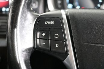 VOLVO XC60 2.0 D4 SE Lux Nav SUV 5dr Diesel Geartronic Euro 6 (s/s) (181 ps