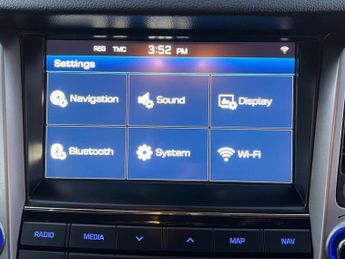 HYUNDAI TUCSON 1.7 CRDi Blue Drive Premium SUV 5dr Diesel DCT Euro 6 (s/s) (141