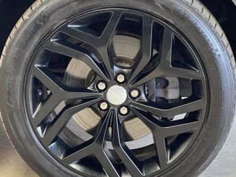 LAND ROVER RANGE ROVER EVOQUE 2.0 D150 R-Dynamic SUV 5dr Diesel Auto 4WD Euro 6 (s/s) (150 ps)