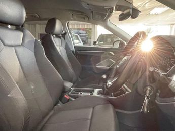 AUDI Q3 1.5 TFSI CoD 35 Sport SUV 5dr Petrol Manual Euro 6 (s/s) (150 ps