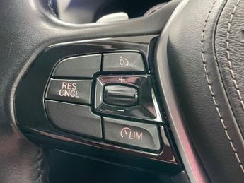 BMW 5 SERIES 2.0 520i GPF SE Touring 5dr Petrol Auto Euro 6 (s/s) (184 ps)