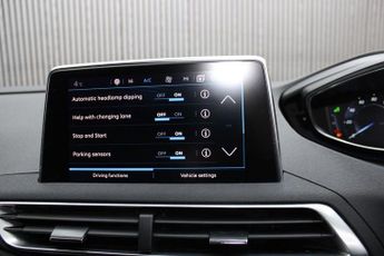 PEUGEOT 5008 1.6 BlueHDi Allure SUV 5dr Diesel EAT Euro 6 (s/s) (120 ps)