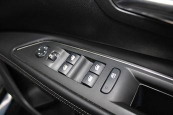 PEUGEOT 5008 1.6 BlueHDi Allure SUV 5dr Diesel EAT Euro 6 (s/s) (120 ps)