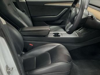 TESLA Model 3 (Dual Motor) Long Range Saloon 4dr Electric Auto 4WDE (346 ps)