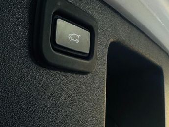 LAND ROVER DISCOVERY SPORT 1.5 P300e 12.2kWh R-Dynamic S SUV 5dr Petrol Plug-in Hybrid Auto