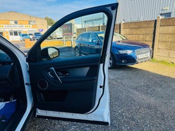 LAND ROVER DISCOVERY SPORT 1.5 P300e 12.2kWh R-Dynamic S SUV 5dr Petrol Plug-in Hybrid Auto