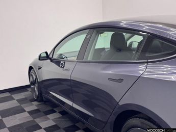 TESLA Model 3 (Dual Motor) Long Range Saloon 4dr Electric Auto 4WDE (346 ps)