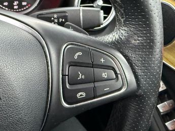 MERCEDES-BENZ GLC 2.1 GLC220d Sport (Premium) SUV 5dr Diesel G-Tronic 4MATIC Euro 