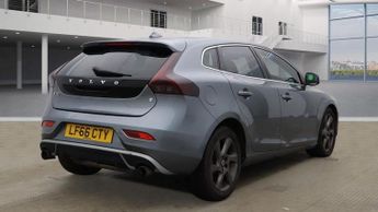 VOLVO V40 1.5 T3 R-Design Pro Hatchback 5dr Petrol Auto Euro 6 (s/s) (152 