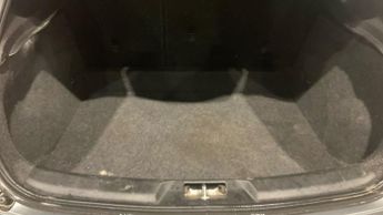 VOLVO V40 1.5 T3 R-Design Pro Hatchback 5dr Petrol Auto Euro 6 (s/s) (152 