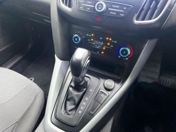 FORD FOCUS 1.0T EcoBoost Zetec Edition Hatchback 5dr Petrol Auto Euro 6 (s/