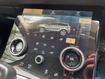 LAND ROVER RANGE ROVER EVOQUE 1.5 P300e 12.2kWh SE SUV 5dr Petrol Plug-in Hybrid Auto 4WD Euro