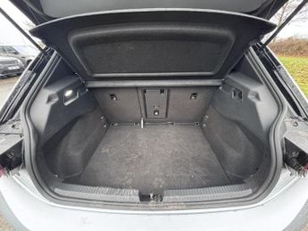 VOLKSWAGEN ID.3 Pro Performance 58kWh Business Hatchback 5dr Electric Auto (204 