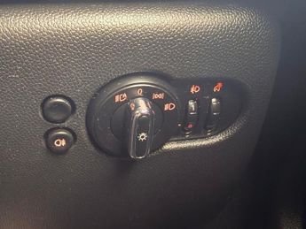 MINI Electric Hatch Cooper SE 32.6kWh Level 2 Hatchback 3dr Electric Auto (184 ps)