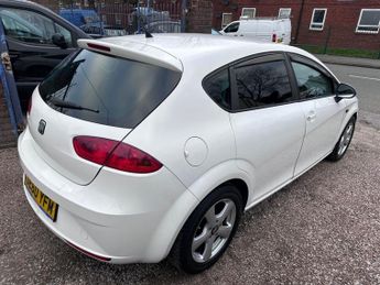 SEAT LEON 1.6 TDI CR SE Hatchback 5dr Diesel Manual Euro 5 (s/s) (105 ps)