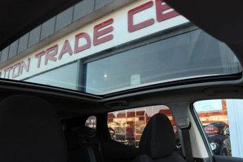 NISSAN QASHQAI 1.5 dCi N-Connecta SUV 5dr Diesel Manual Euro 6 (s/s) (110 ps)