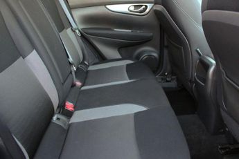 NISSAN QASHQAI 1.5 dCi N-Connecta SUV 5dr Diesel Manual Euro 6 (s/s) (110 ps)