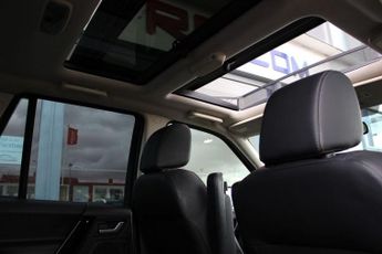 LAND ROVER FREELANDER 2 2.2 SD4 HSE Lux SUV 5dr Diesel CommandShift 4WD Euro 5 (190 ps)