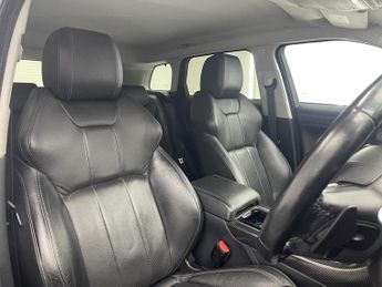 LAND ROVER RANGE ROVER EVOQUE 2.0 TD4 SE Tech SUV 5dr Diesel Auto 4WD Euro 6 (s/s) (180 ps)