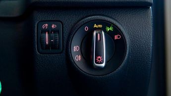 VOLKSWAGEN TIGUAN 2.0 TDI BlueMotion Tech SE SUV 5dr Diesel DSG 4WD Euro 5 (s/s) (