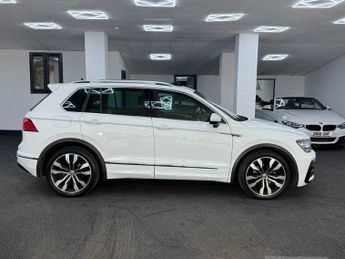 VOLKSWAGEN TIGUAN 2.0 TDI R-Line SUV 5dr Diesel DSG 4Motion Euro 6 (s/s) (150 ps)
