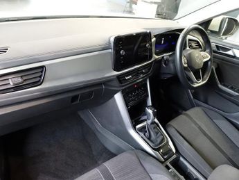 VOLKSWAGEN T-ROC 1.5 TSI Life SUV 5dr Petrol DSG Euro 6 (s/s) (150 ps)