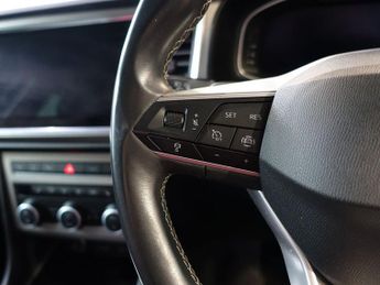 SEAT ATECA 2.0 TDI XPERIENCE Lux SUV 5dr Diesel DSG 4Drive Euro 6 (s/s) (15