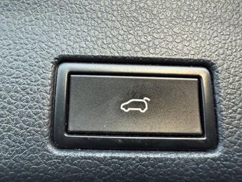 VOLKSWAGEN SHARAN 2.0 TDI SE Nav MPV 5dr Diesel DSG Euro 6 (s/s) (150 ps)