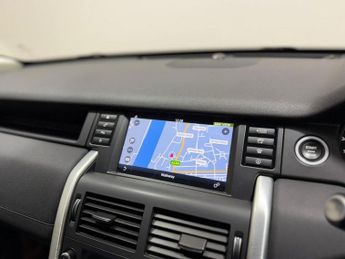 LAND ROVER DISCOVERY SPORT 2.0 TD4 SE Tech SUV 5dr Diesel Auto 4WD Euro 6 (s/s) (180 ps)