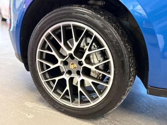 PORSCHE MACAN 3.0 TD V6 S SUV 5dr Diesel PDK 4WD Euro 6 (s/s) (258 ps)