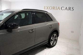 AUDI Q3 1.5 TFSI CoD 35 Black Edition SUV 5dr Petrol S Tronic Euro 6 (s/