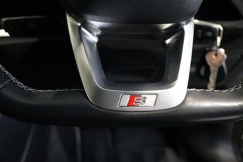 AUDI Q3 1.5 TFSI CoD 35 Black Edition SUV 5dr Petrol S Tronic Euro 6 (s/