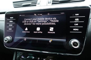 SKODA SUPERB 1.4 TSI iV 13kWh SE L Hatchback 5dr Petrol Plug-in Hybrid DSG Eu