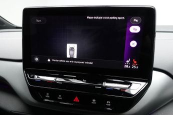 VOLKSWAGEN ID.4 Pure 52kWh Life SUV 5dr Electric Auto (148 ps)