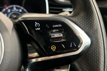 JAGUAR F-PACE 2.0 P400e 17.1kWh R-Dynamic Black SUV 5dr Petrol Plug-in Hybrid 