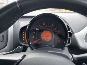 TOYOTA AYGO 1.0 VVT-i x-play Hatchback 5dr Petrol x-shift Euro 5 Euro 5 (68 