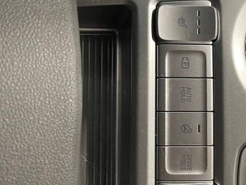 HYUNDAI KONA 64kWh Premium SUV 5dr Electric Auto (10.5kW Charger) (204 ps)