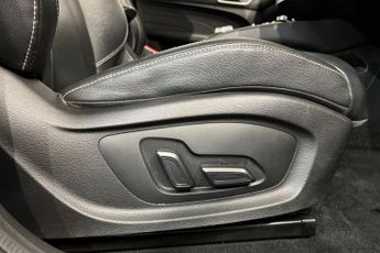 MG MG 5 61.1kWh Exclusive Long Range Estate 5dr Electric Auto (156 ps) R