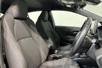 TOYOTA COROLLA 1.8 VVT-h GPF Icon Hatchback 5dr Petrol Hybrid CVT Euro 6 (s/s) 