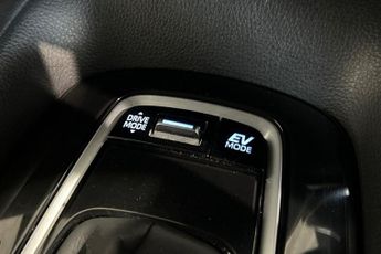 TOYOTA COROLLA 1.8 VVT-h GPF Icon Hatchback 5dr Petrol Hybrid CVT Euro 6 (s/s) 