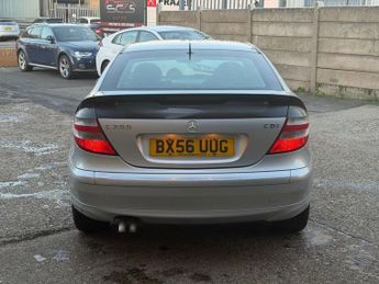 MERCEDES-BENZ C-CLASS 2.1 C200 CDI SE Coupe 2dr Diesel Automatic (183 g/km, 122 bhp)
