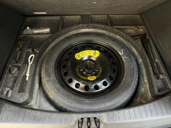 FORD KUGA 1.5 TDCi ST-Line SUV 5dr Diesel Powershift Euro 6 (s/s) (120 ps)