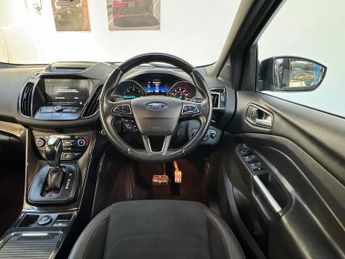 FORD KUGA 1.5 TDCi ST-Line SUV 5dr Diesel Powershift Euro 6 (s/s) (120 ps)